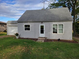 106 N Maple Ave, Dalton, MN 56324