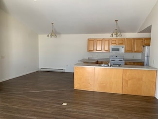 615 E South St Unit 4, Rice Lake, WI 54868