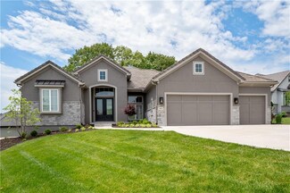 5826 N Lucerne Ave, Kansas City, MO 64151