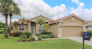 2272 Hampstead Ct, Lehigh Acres, FL 33973