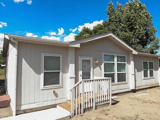 254 Grant Ave, Raton, NM 87740