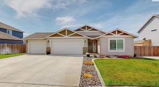 4916 Athens Dr, Pasco, WA 99301