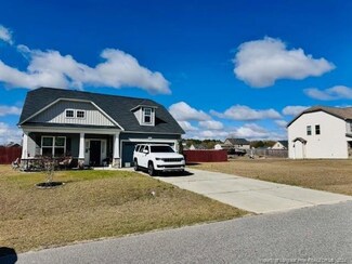 813 Leah St, Fayetteville, NC 28312