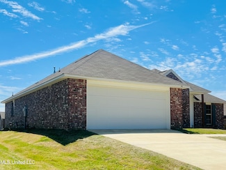 536 Fairway Ave, Byram, MS 39272