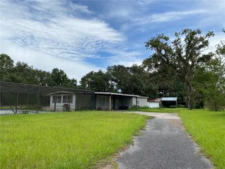9401 NE 41st Ct, Anthony, FL 32617