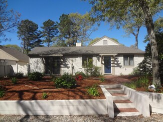 18 Brassie Way, Mashpee, MA 02649
