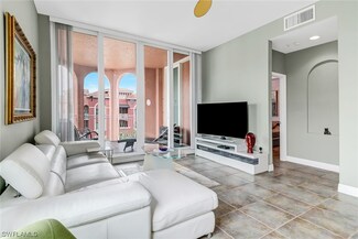 410 Bayfront Place Unit 2501, Naples, FL 34102