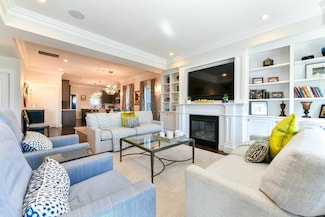 846 E Broadway Unit 2, Boston, MA 02127