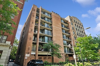 651 W Sheridan Rd Unit 4D, Chicago, IL 60613