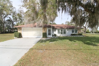 106 E Hill St, Inverness, FL 34452