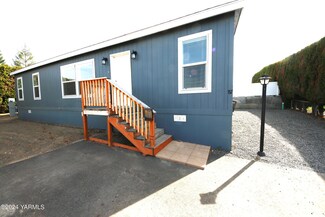802 N 40th Ave Unit 87, Yakima, WA 98908