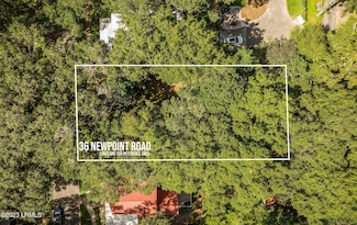 36 Newpoint Rd, Beaufort, SC 29907