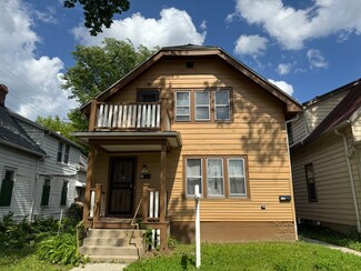 3762 N 5th St, Milwaukee, WI 53212