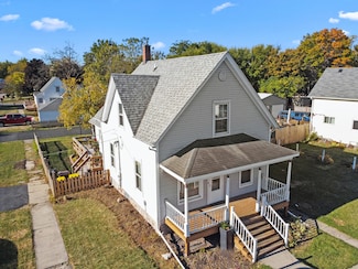 307 E Washington St, Harvard, IL 60033
