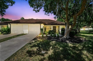 1741 N Ensign Point, Crystal River, FL 34429