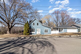 216 W Forest St, Belle Plaine, MN 56011