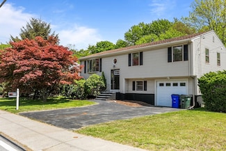 619 Elsbree St, Fall River, MA 02720