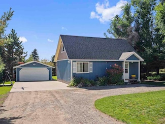 5764 Springvale Rd, Boyne Falls, MI 49713