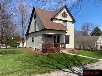 617 Grace St, Saint Peter, MN 56082
