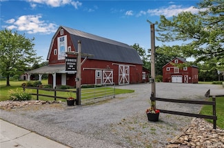 2244 Lockport Olcott Rd, Newfane, NY 14108