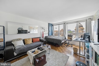224 30 W Rittenhouse Square Unit 715B, Philadelphia, PA 19103