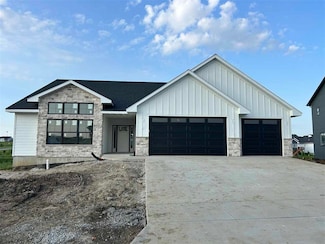 230 Howard Ave NW, Swisher, IA 52338