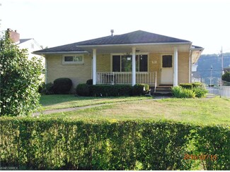 901 3rd Ave, New Cumberland, WV 26047
