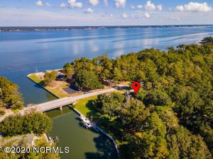 193 Oakleaf Dr, Atlantic Beach, NC 28512