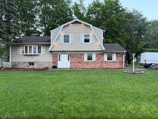 39 Weinmanns Blvd, Wayne, NJ 07470