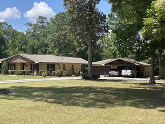 143 Linnwood Dr, New Caney, TX 77357