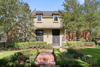 1923 Old Plantation Ln, Baton Rouge, LA 70806