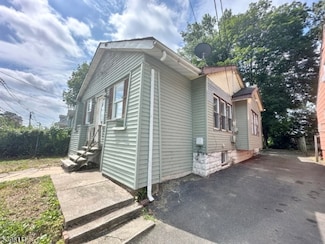 188 Paine Ave, Irvington, NJ 07111