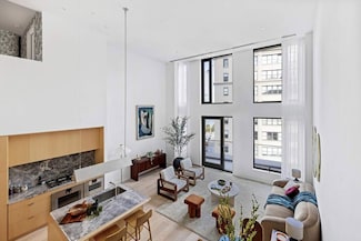 30 Front St Unit 10B, New York City, NY 11201