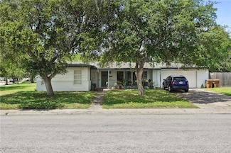 902 Cunningham St, Corpus Christi, TX 78411