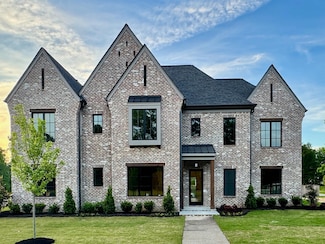 9170 Old Green Ln, Germantown, TN 38138