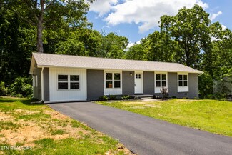 2318 Black Bear Rd, Knoxville, TN 37923