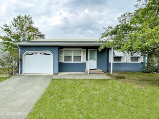 4 Churchill Rd Unit 71, Whiting, NJ 08759
