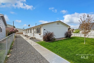 121 8th Ave S, Buhl, ID 83316