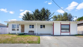 1072 Huntington St, Crescent City, CA 95531