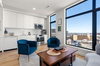 191 Washington St Unit 615, Boston, MA 02135