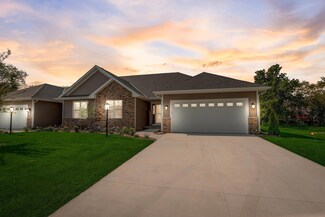 5236 Briarwood Cir, Wind Point, WI 53402