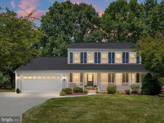 13105 Rounding Run Cir, Herndon, VA 20171