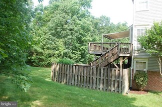 13042 Cobble Ln, Clifton, VA 20124