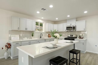 2703 E Poplar St, Stockton, CA 95205