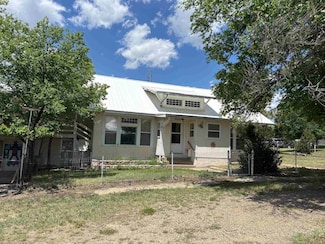 345 N Washington St, Cimarron, NM 87714
