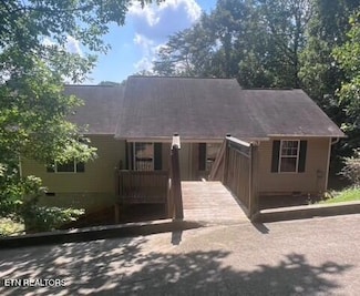 3246 Four M Cir, Kodak, TN 37764