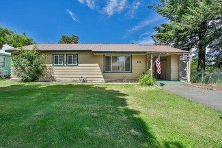 335 S Laurel St, Reardan, WA 99029
