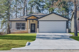 79 Hillsborough Dr, Huntsville, TX 77340