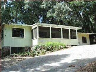 714 Summit Dr, Santa Cruz, CA 95060