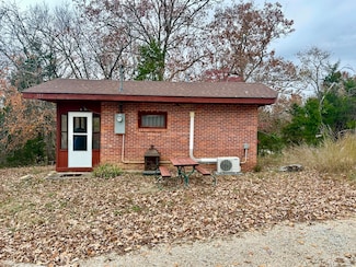 153 County Road 624, Isabella, MO 65676